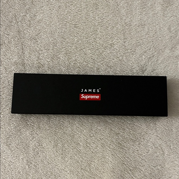 Supreme James Brand Cache - Picture 6 of 7